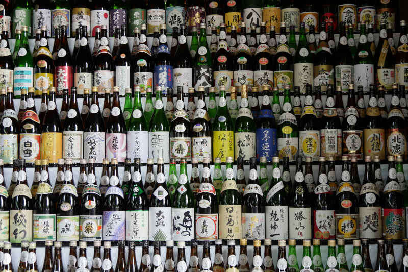 Bottiglie di sake giapponesi