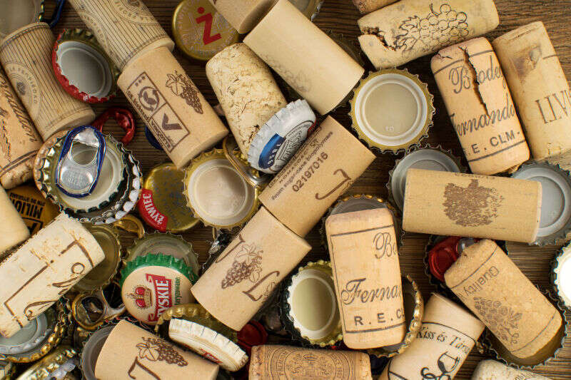 Tappi per Bottiglie di Vino: pregi e difetti di ogni tipologia